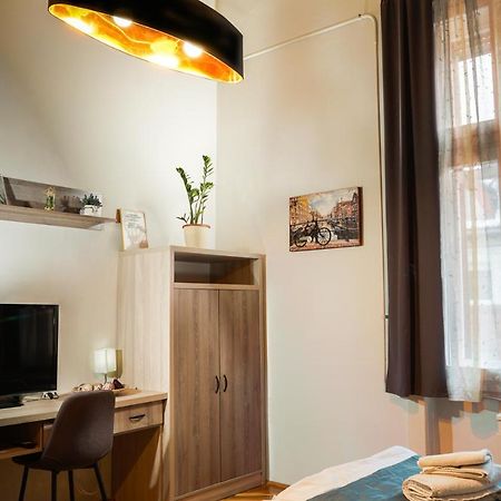 Pasti Central Apartment. Debrecen Exterior photo